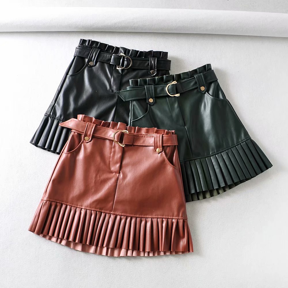Pleated bottoming fan PU skirt