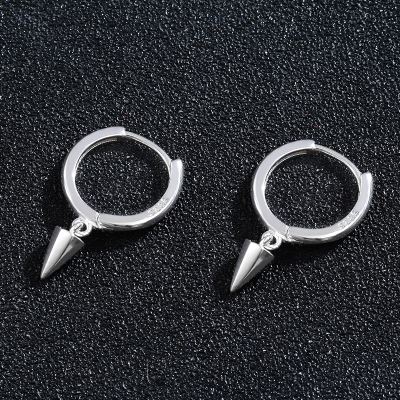 Simple geometric cone eardrop