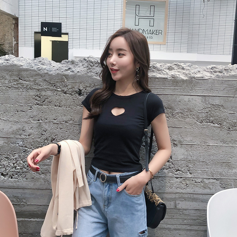 Round neck heart-shaped hollow T-shirt women