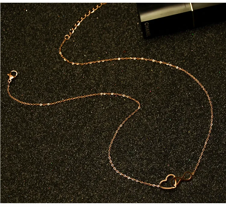 Hollow heart-shaped clavicle chain stainless steel rose gold necklace - Rose Gold