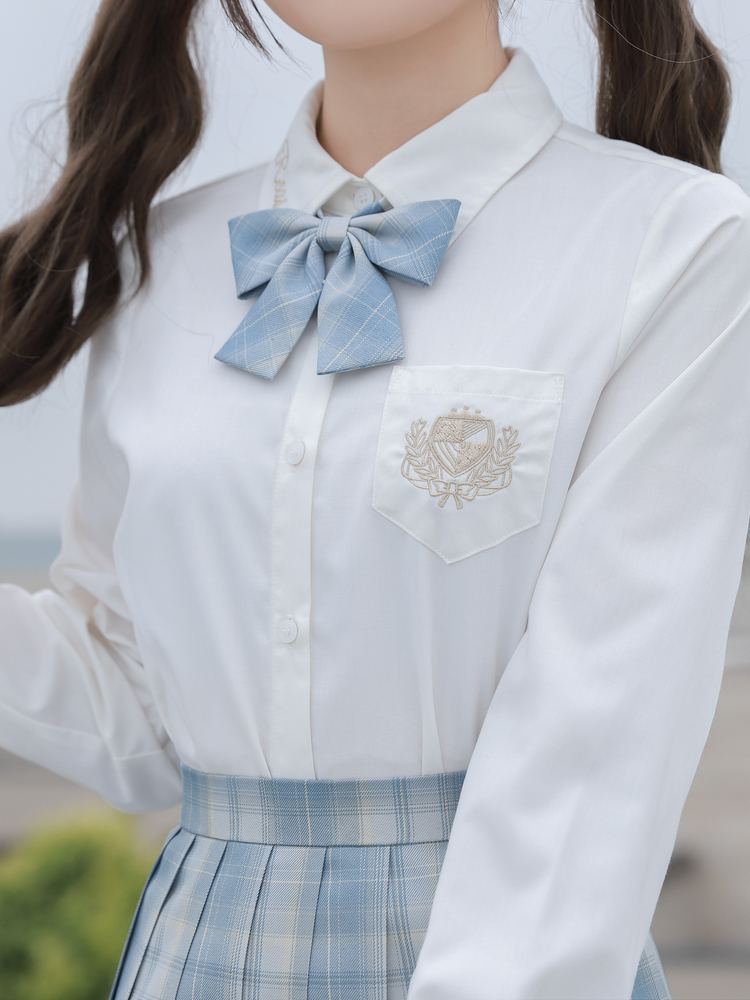 Small Plaid accessories of bow tie