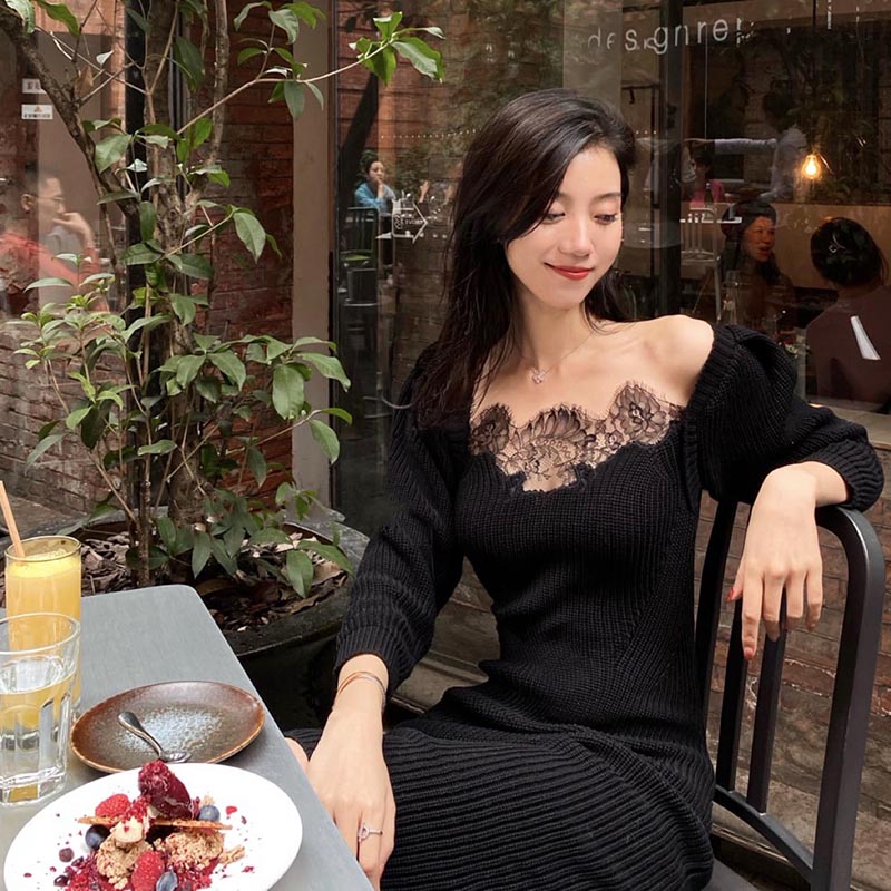 Black knitted dress with waist