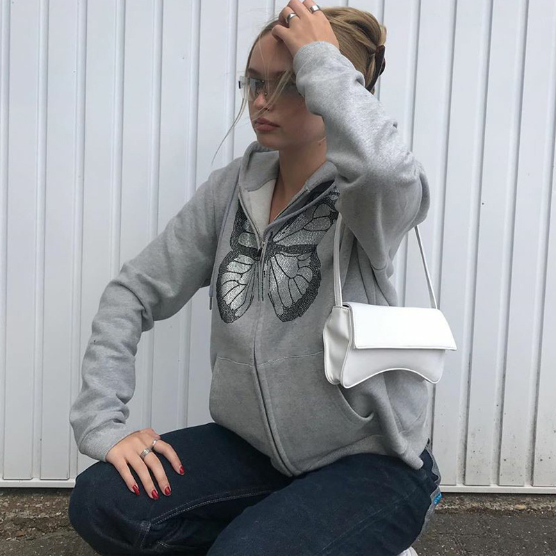 Printed long-sleeved hooded sweatshirt