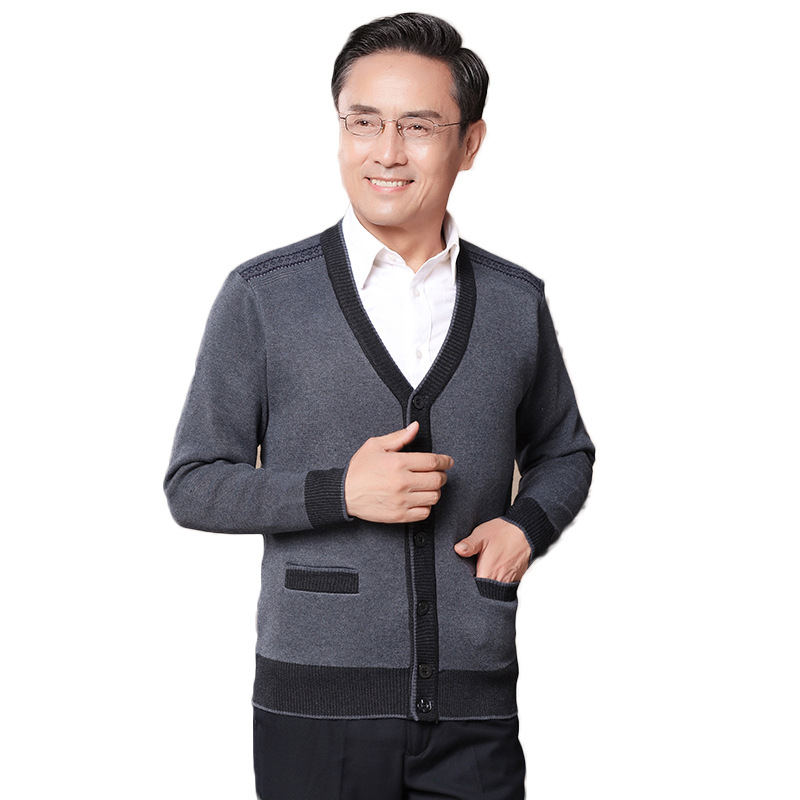 Middle-aged and elderly sweater cardigan