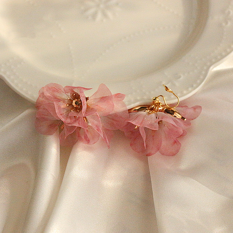 No pierced spiral ear clip