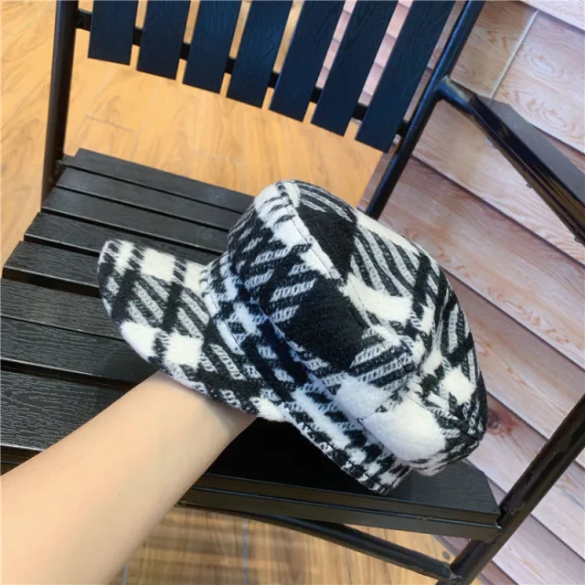 Autumn and winter flat top fashion casual octagonal hat White - Shop at LoveMi