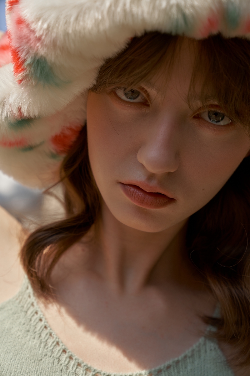 Retro exaggerated huge flower beret