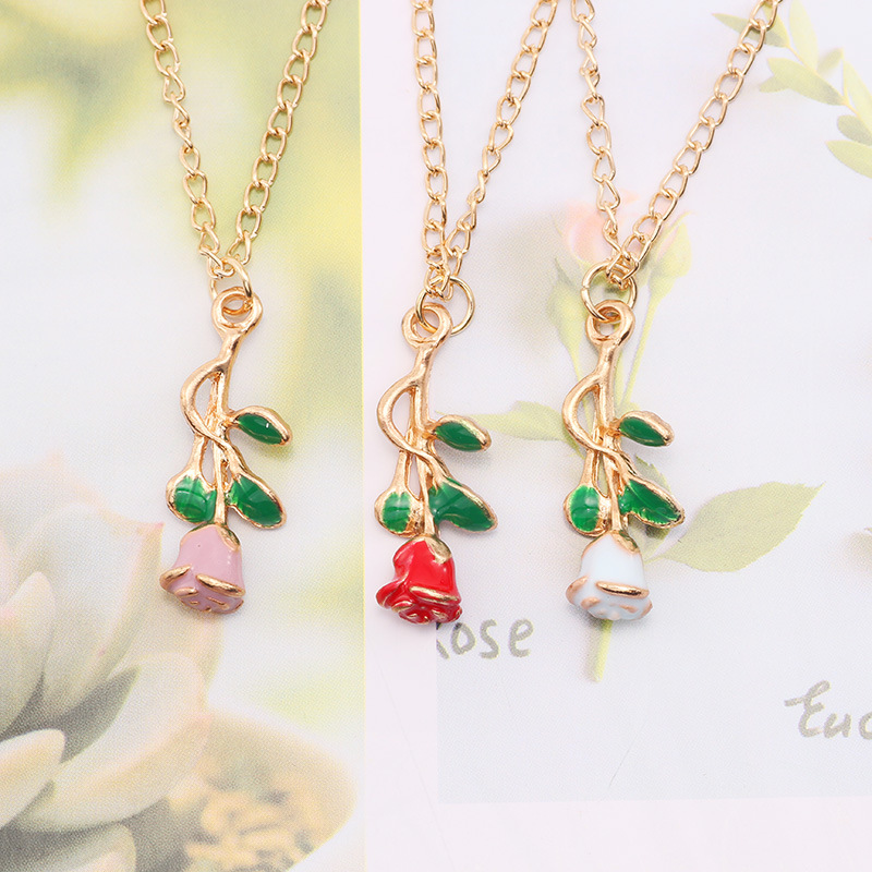 Vintage cute rose pendant Gold necklace for women