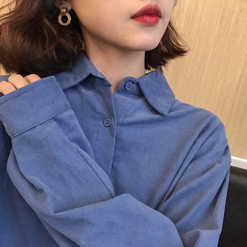 Wrapped geometric round small earrings