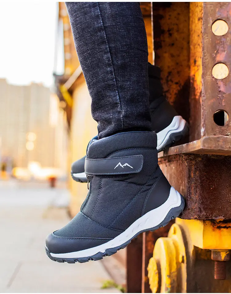 Winter outdoor thickened travel high-top snow boots