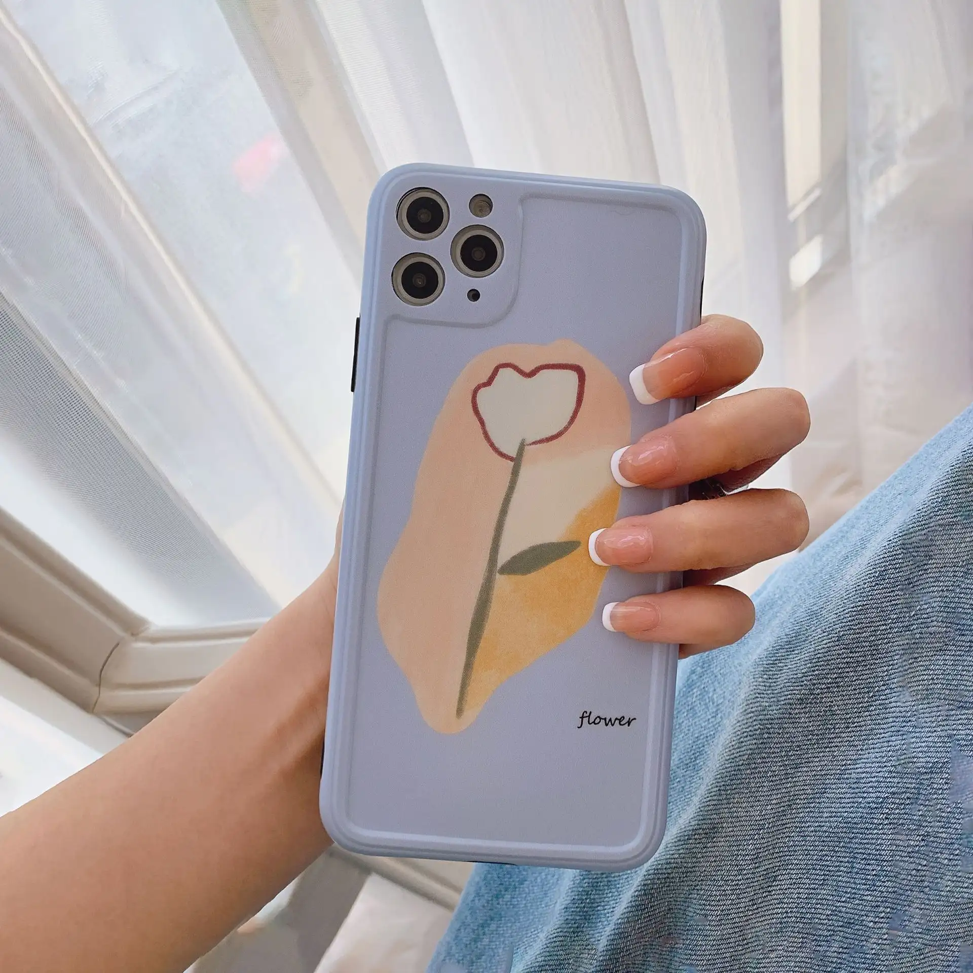 Suitable for mobile phone case with precise hole position