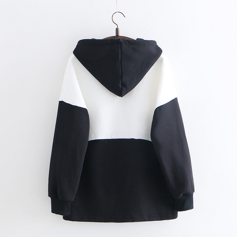 Black and white cat eating fish embroidery sweater