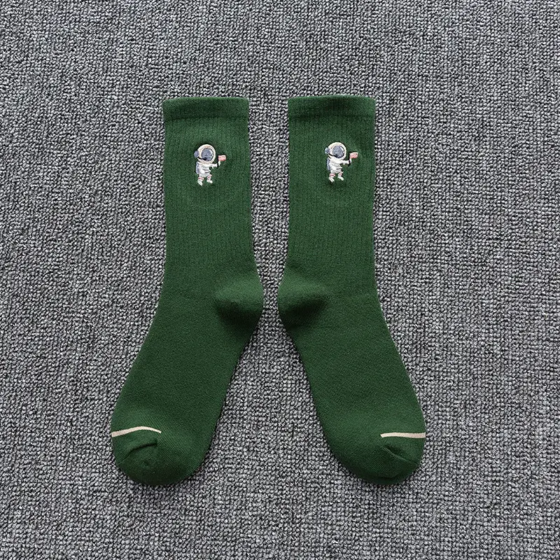 Embroidered cotton socks astronaut all-match sports