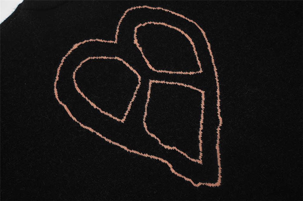 Loose crew neck pullover