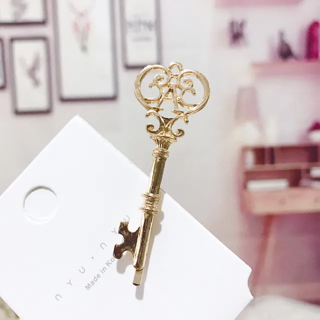 Shell Scissors Bowknot Press Clip Metal Alloy Hairpin Key 7Cm - Shop at LoveMi