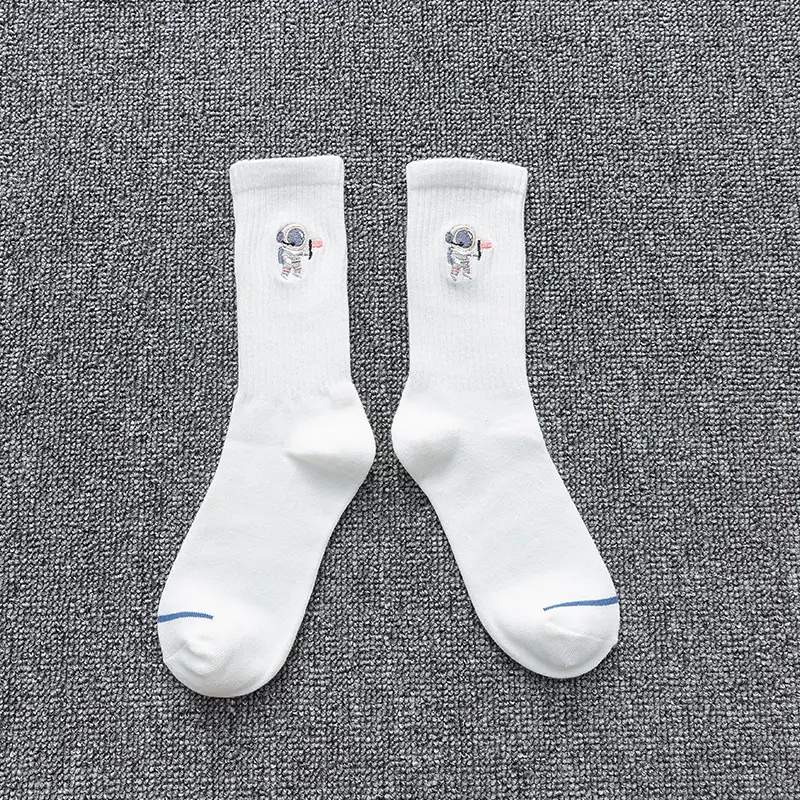 Embroidered cotton socks astronaut all-match sports