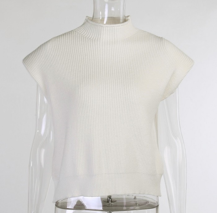 Knitted half high neck padded sweater