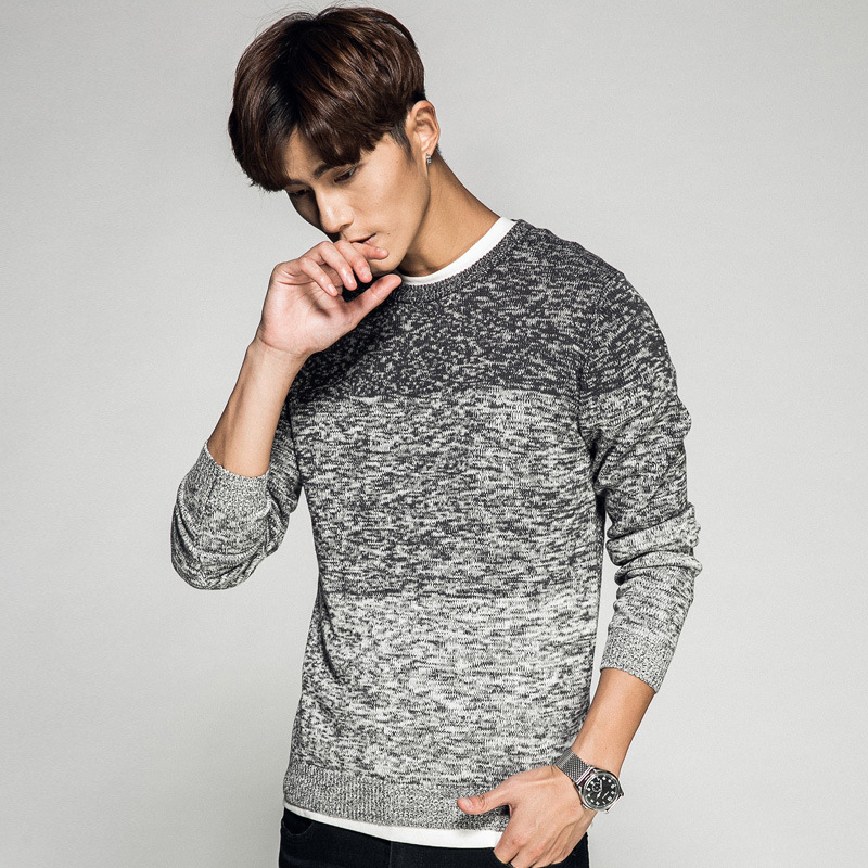 Men's fashion gradient round neck sweater