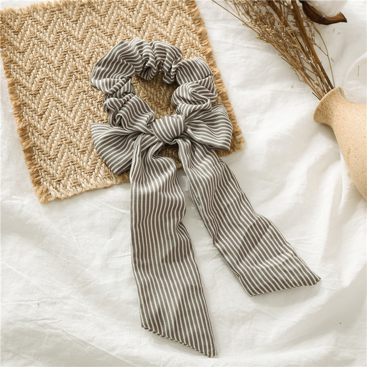 Grey Bow