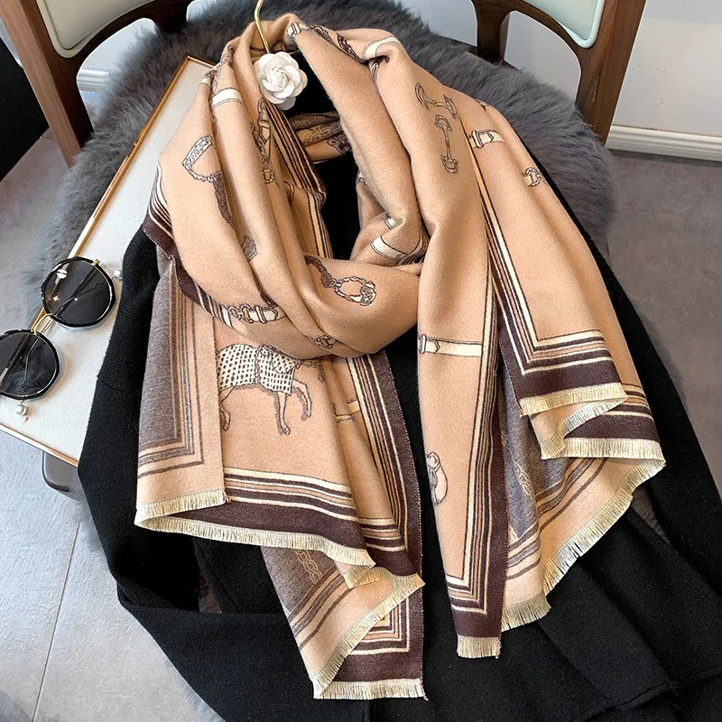 Vintage carriage chain imitation cashmere scarf - Camel