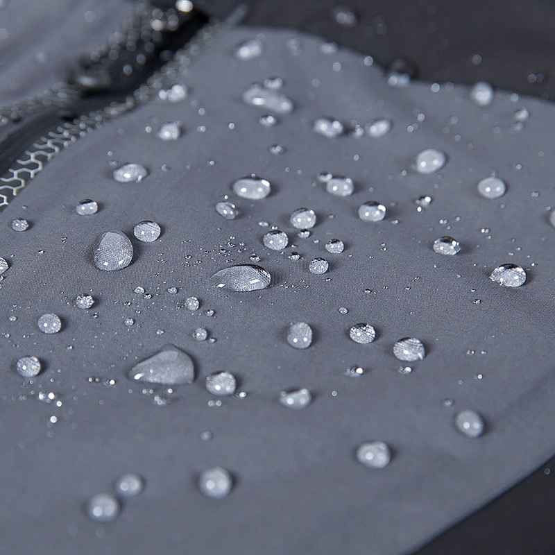 Detachable tank for men in blazer