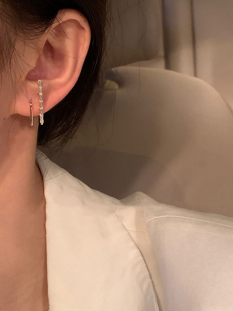 Fashion earrings with sterling silver needles