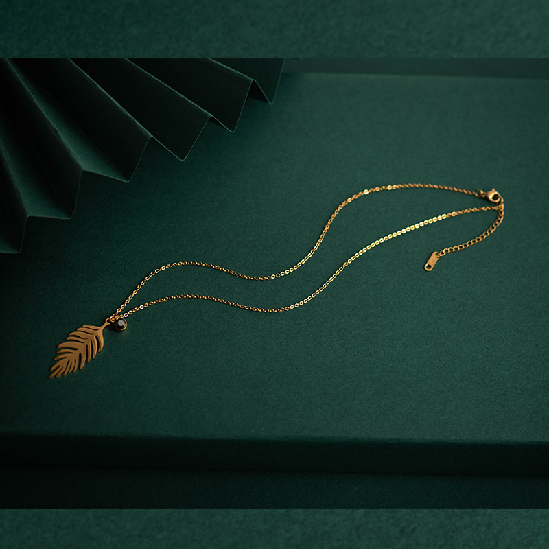 Stainless Steel Golden Necklace Banana Leaf Pendant