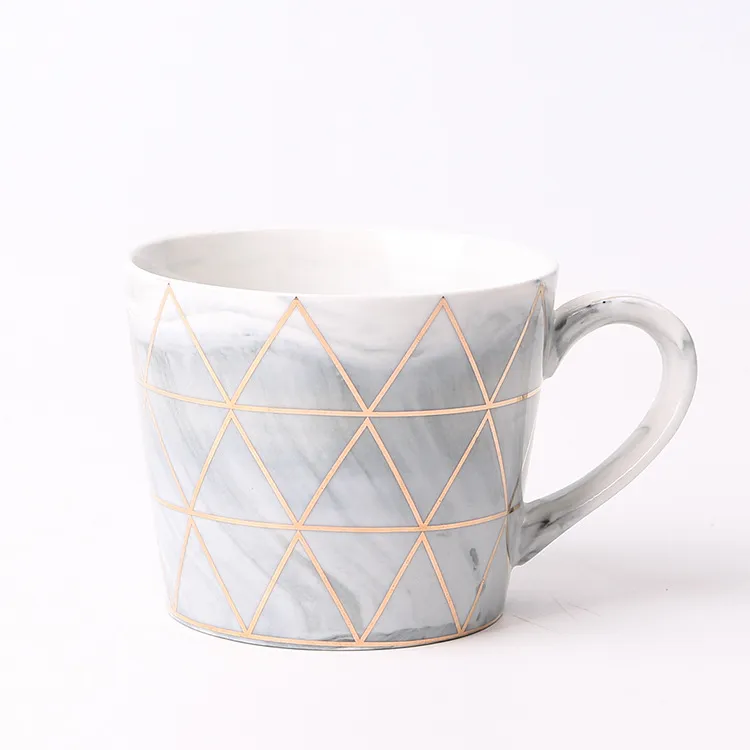 Geometric ceramic mug - Grey Triangle