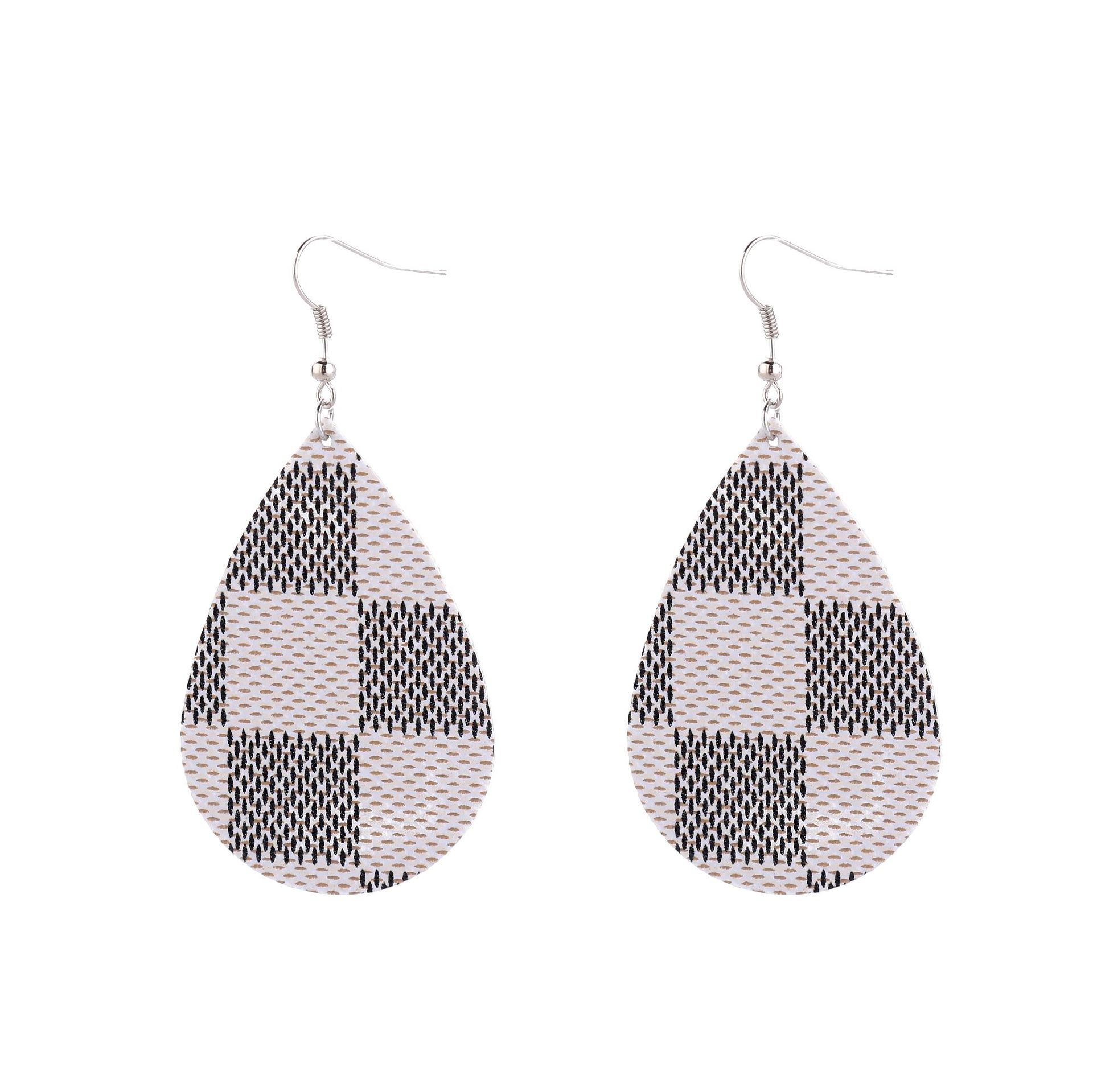 Simple drop-shaped earrings