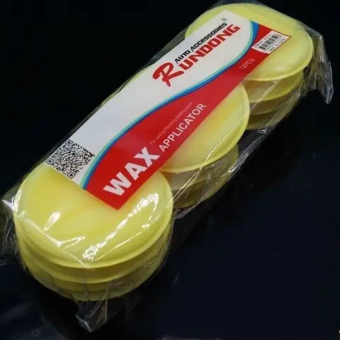 Waxing sponge to wipe the car