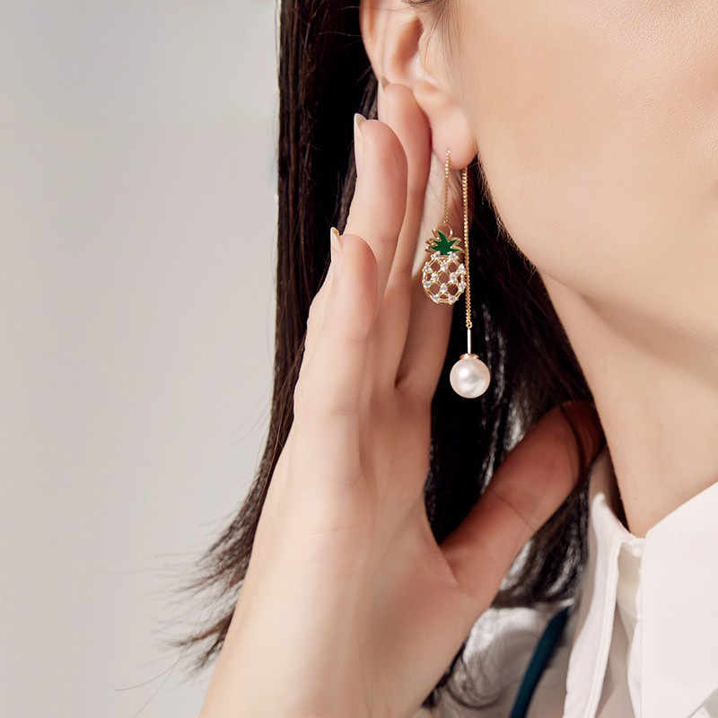 Asymmetric pineapple earrings