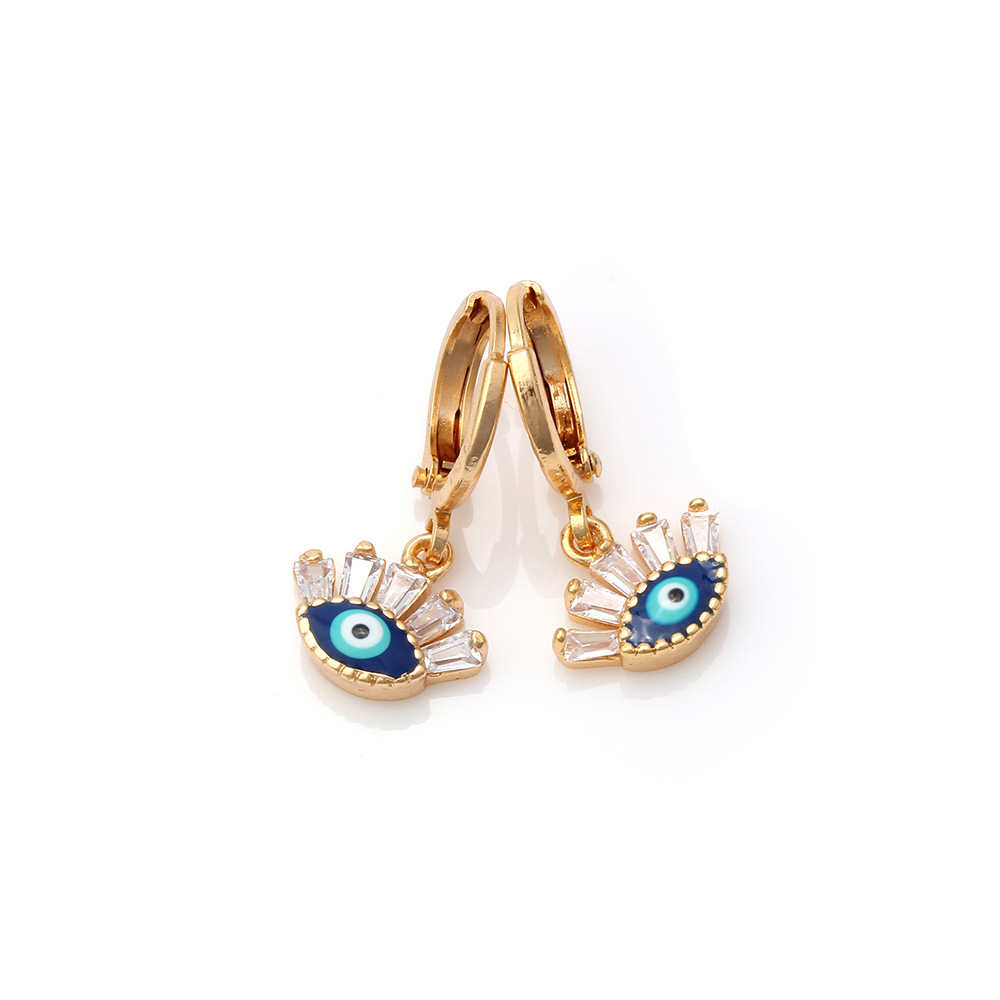 Devil's eye lash stud earrings
