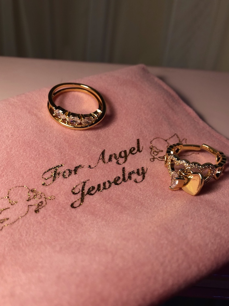 Full diamond and micro inlaid love pendant