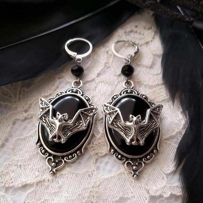 Personality animal bat black gem Earrings