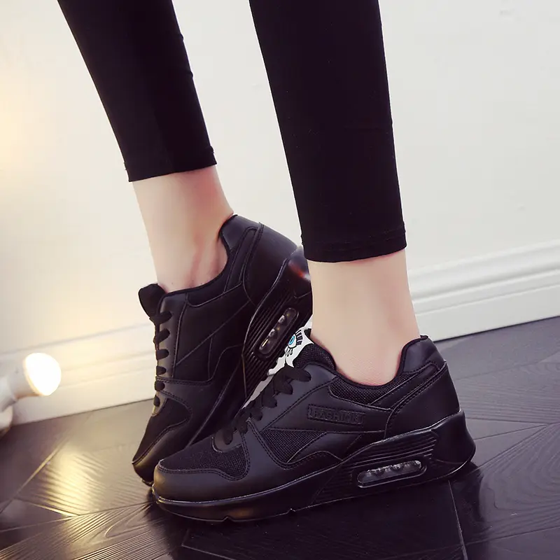Breathable women's sports casual shoes