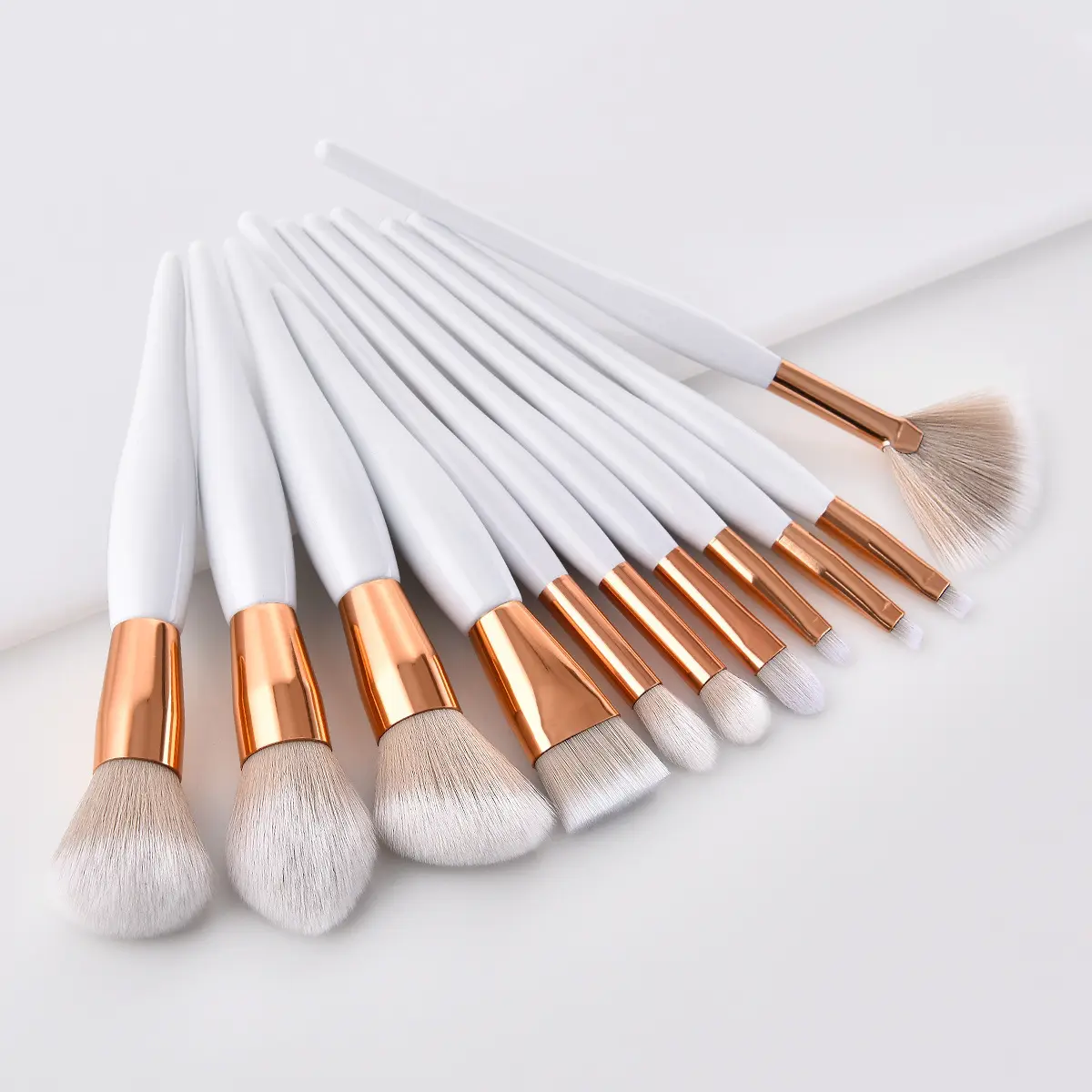 Single 11 makeup brushes
