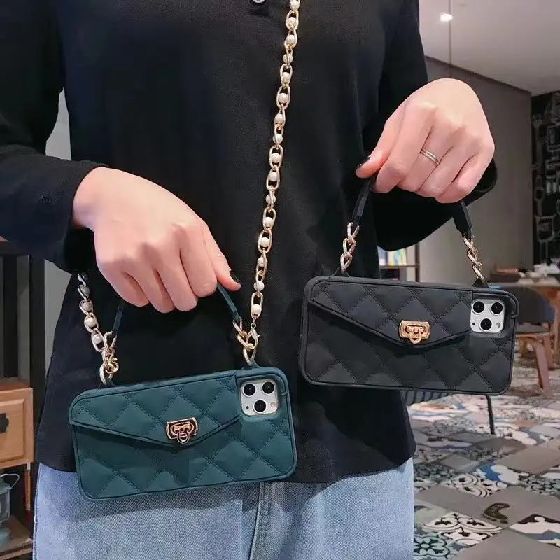 Luxury Women's Mobile Phone Case with Inclined Chain Lanyard
