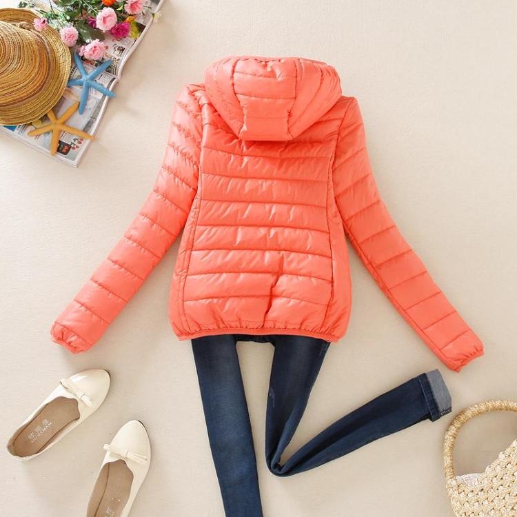 Women's short thin down coat