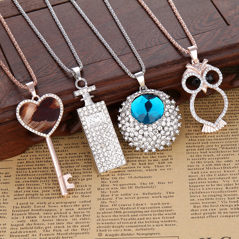 Sweater chain necklace