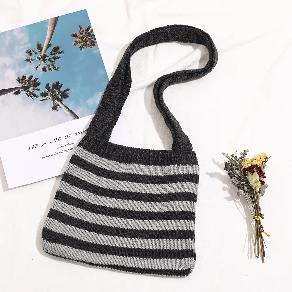 Wool bag girl's messenger bag - Grey