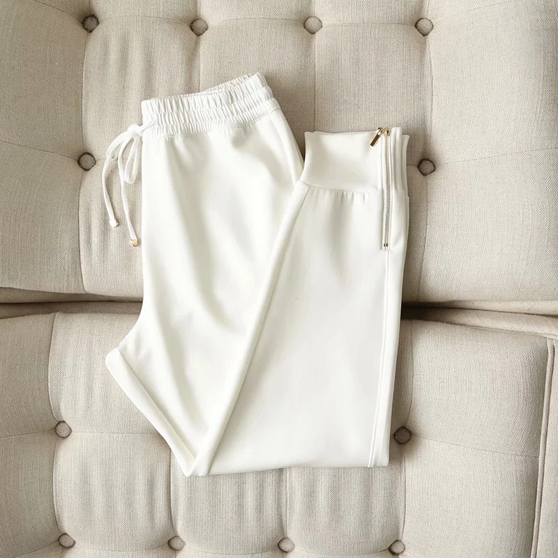 Round neck hoodless top White Leggings casual suit