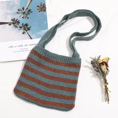 Wool bag girl's messenger bag - Green - View 1
