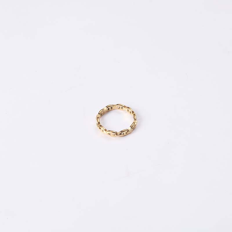 A titanium steel ring for women's fashion