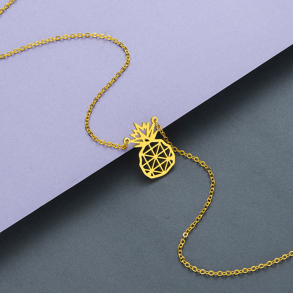 Stainless steel pendant necklace