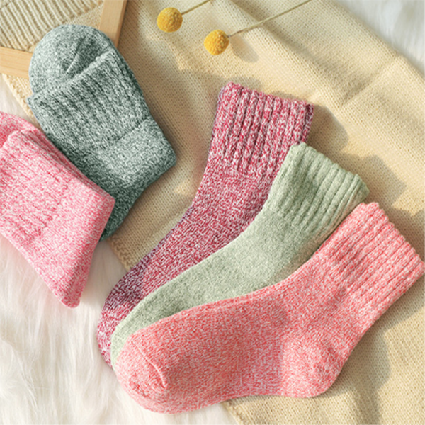 Title 3, Rabbit wool socks