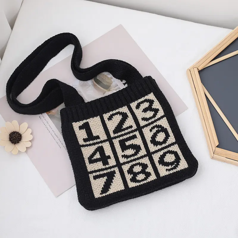 Concave Shape Diagonal Straddle Knitted Bag