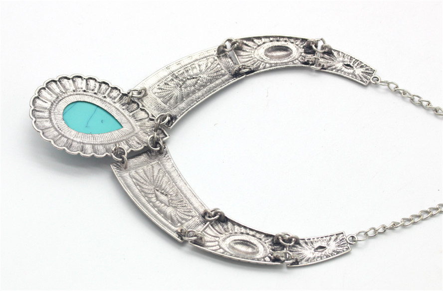 Metal exaggerated water drop temperament necklace