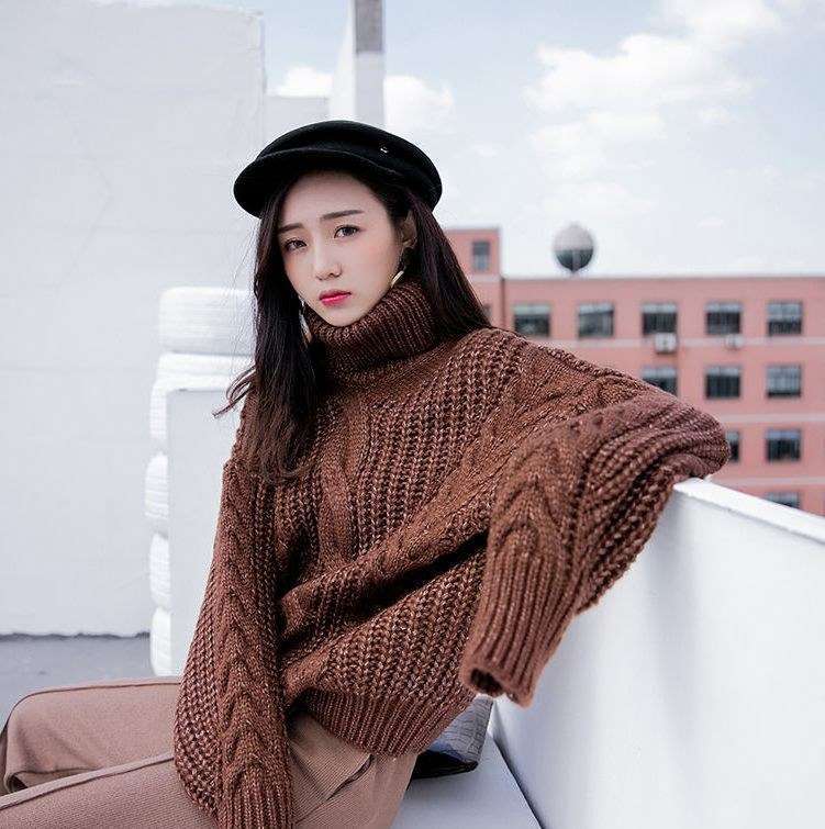 Ladies high neck twist knit bottoming shirt