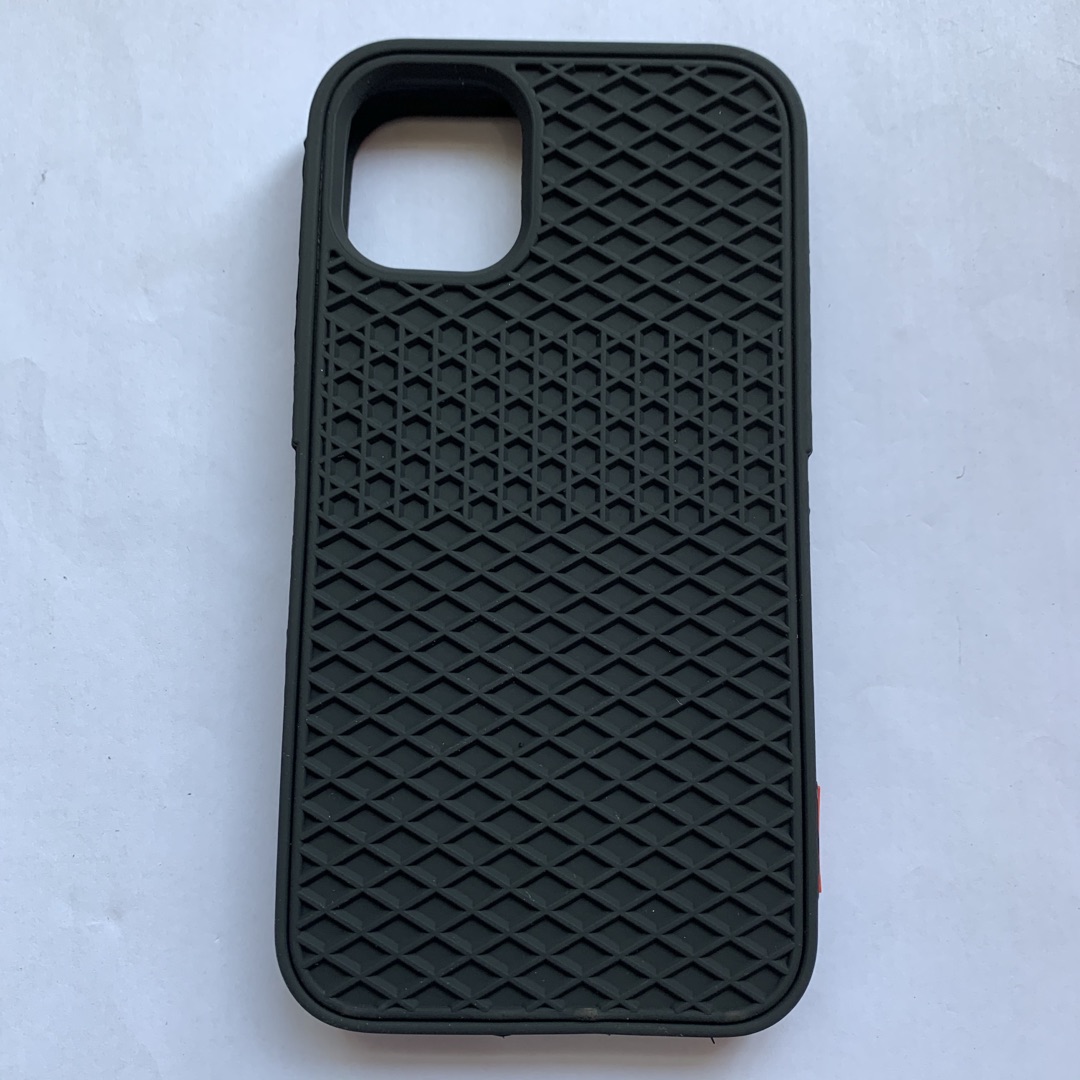 Waffle sole silicone phone case - Image 5