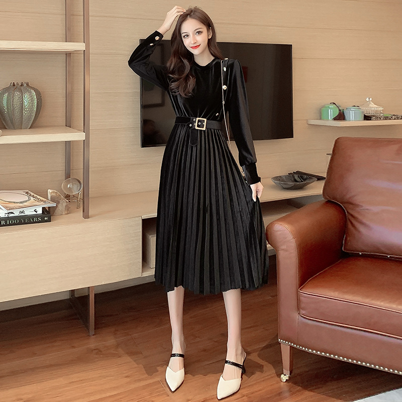 Mid-length round neck women's gold velvet dress